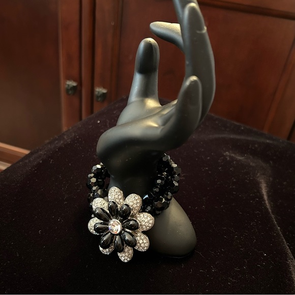 Rhinestone Bracelet in Black in Silver on Stretchy Band - Picture 6 of 14